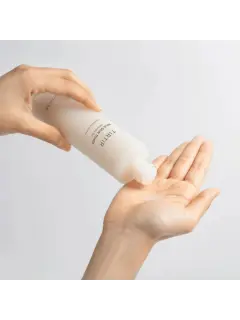 TIRTIR-Milk-Skin-Toner-150ml-4-1.jpg