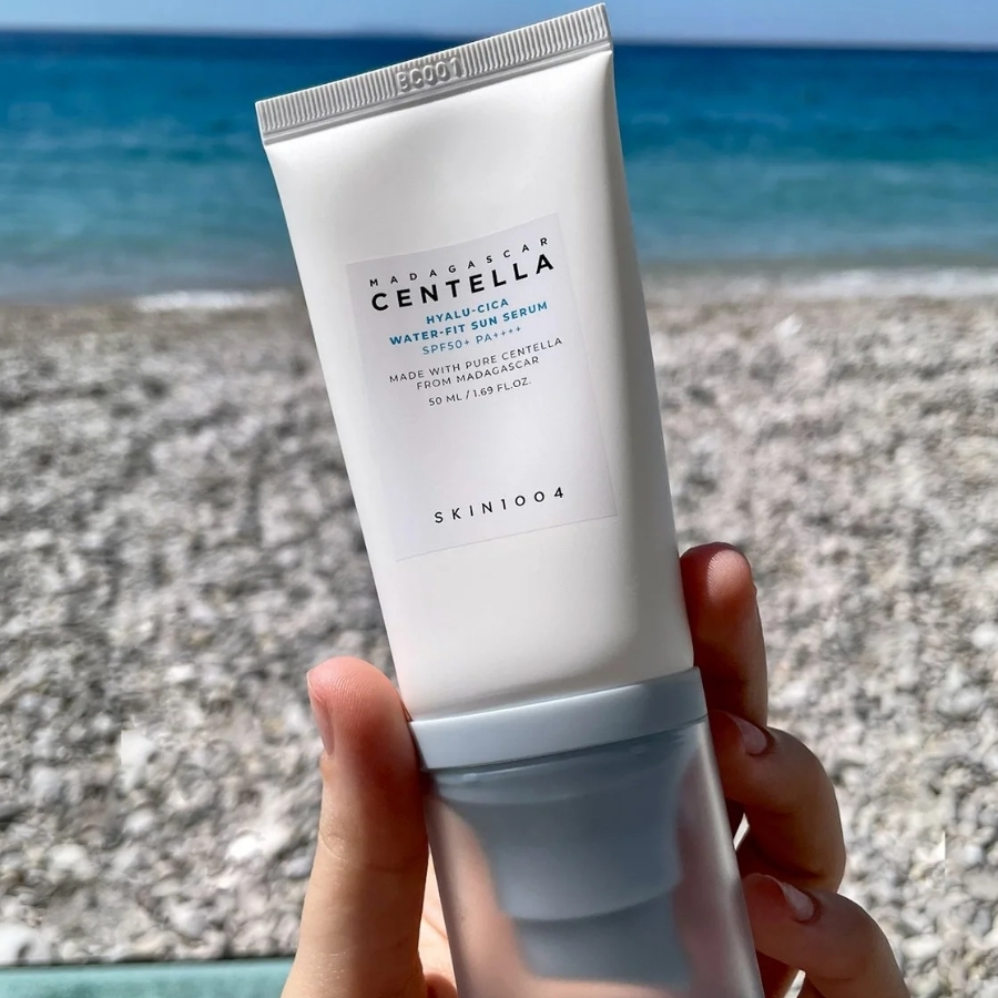 Skin1004 - Madagascar Centella Hyalu - Cica Water-Fit Sunscreen 50ml | Protector Solar